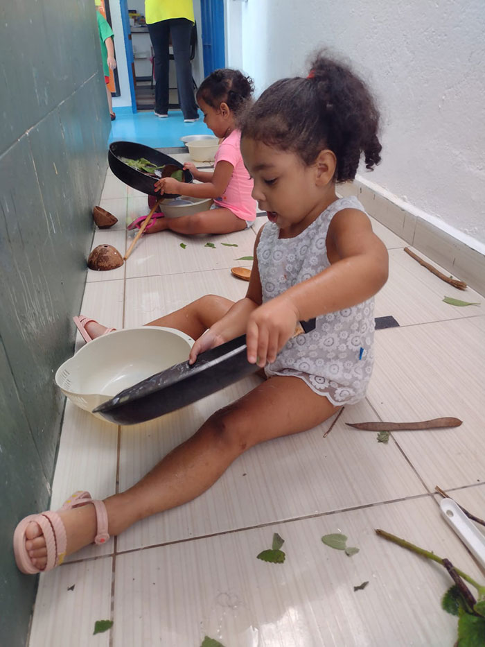 Crianças do CEI Nossa Senhora das Graças aprendem sobre diferentes